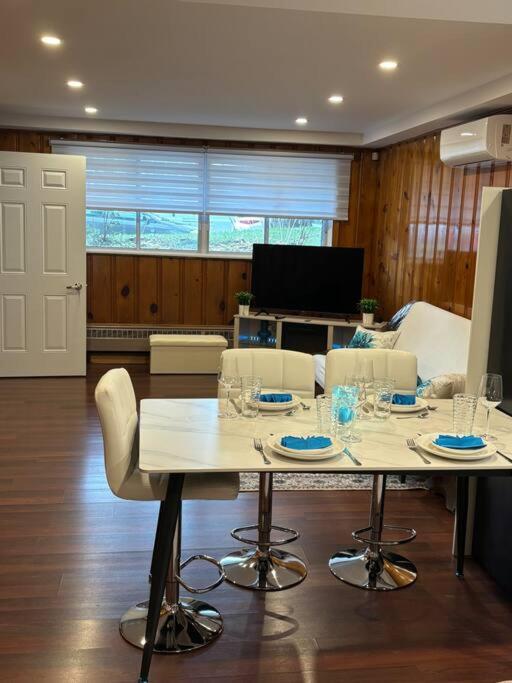 Cozy Spacious Work Friendly Lotus With Garden View High Speed Free Wi Fi And Parking Adjacent To Downtown 蒙特利尔 外观 照片
